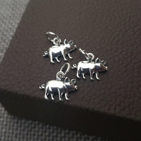 Sterling Silver teeny tiny Pig Charm, animal jewelry supply, childrens jewelry, sweet piggy dangle pendant