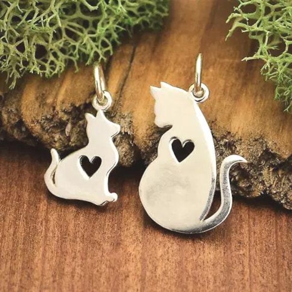 The silhouettes of mommy and baby cat set of 2 cat kitten charm with heart cutout, mommy and me jewelry, mother child set