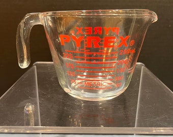 Vintage Pyrex 1 Cup Measuring Cup - #508 - 1970's