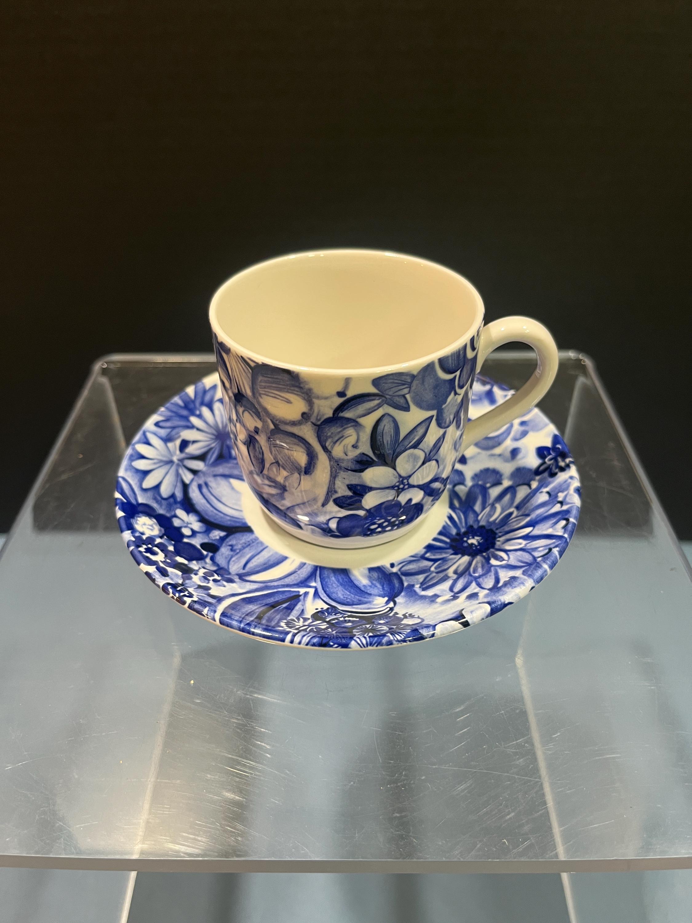 Vintage Gefle Uppsala Ekeby Tea Cup and Saucer Set -V 555 - Bla
