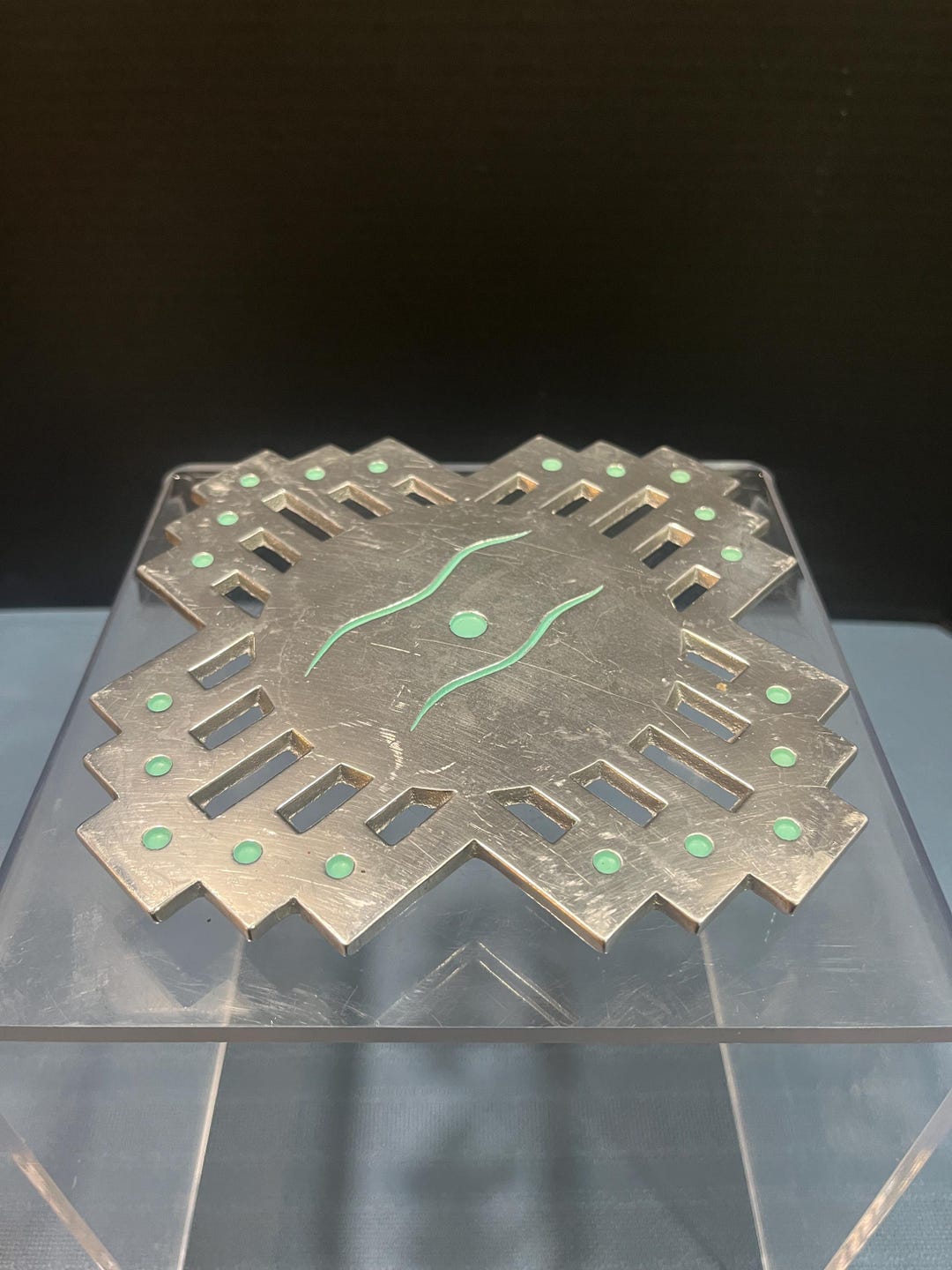 Zia Pattern Vintage Wilton Armetale ZIA Pattern Pewter Trivet - Turquoise Dot ...
