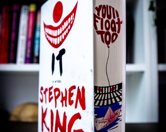 Stephen King's It Stenciled Sprayed Edges