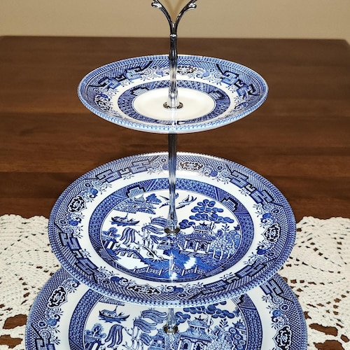 Vintage Churchill England Blue Willow Cake Stand: 3-tier Toile