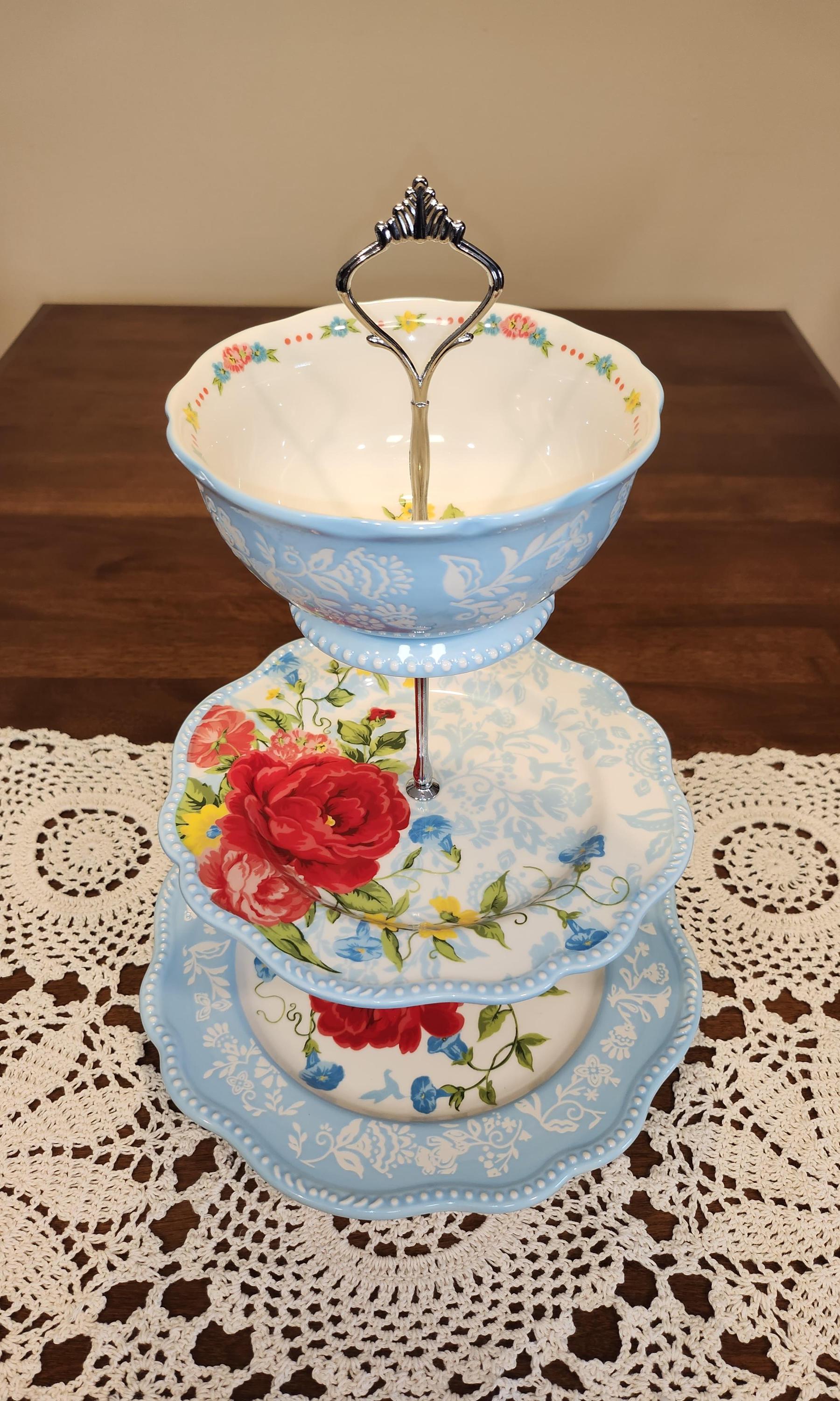 A Trio the Pioneer Woman Sweet Rose Dinner Plates Roses