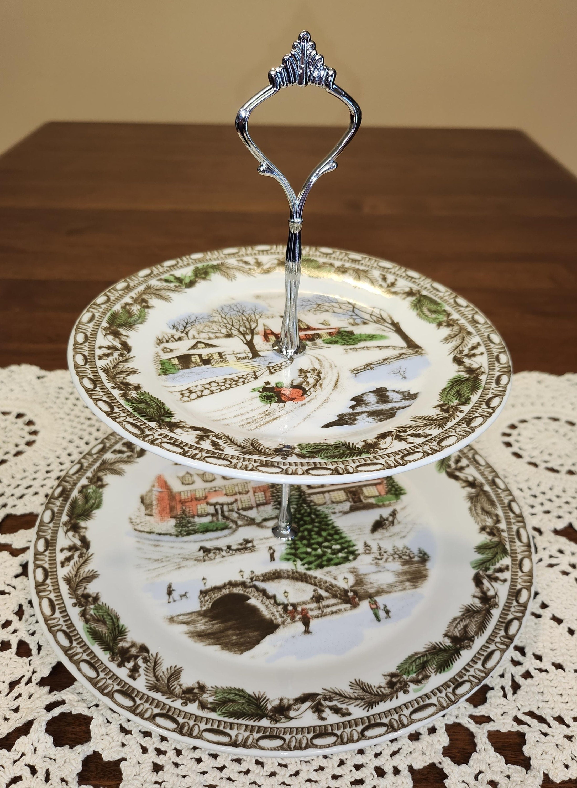 Gibson home christmas toile 16 piece dinnerware set hot sale