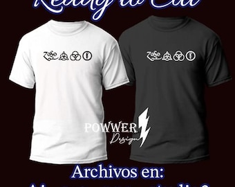 Può includere: Due magliette, una bianca e una nera, ciascuna con il logo di una band. La maglietta bianca ha un logo nero e la maglietta nera ha un logo bianco. Il testo in alto dice "Ready to Cut". Sotto, il testo dice "Archivos en: .Ai, .svg, .png, .studio3".