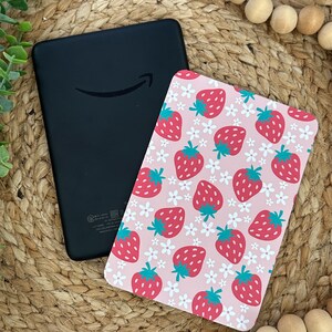 Pink Strawberry Daisy Kindle Insert Kindle Accessories Clear Case Kindle Inserts BookTok Bookish Book Lover Gift for Readers Book Club