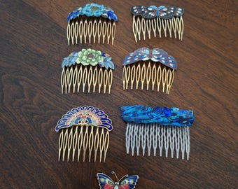 6 vintage hair combs