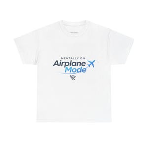 Psychisch im Flugzeug-Modus Tee | Reise-Shirt, Flugzeug-Ikone Bild 2