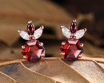 Garnet Stud Earrings January Birthstone Earrings Vintage Dark Red Garnet Jewelry Minimalist Earrings Cluster Stud Handmade Gifts for Her