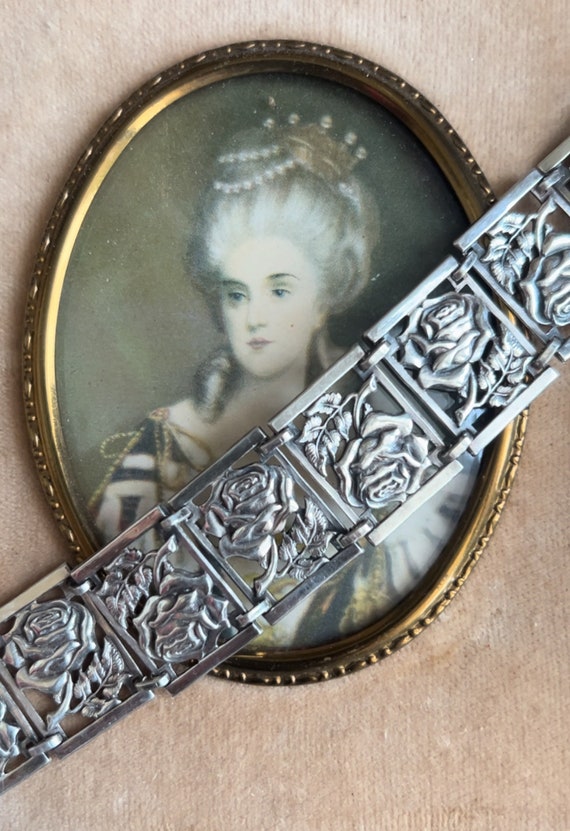 Beautiful Vintage Sterling Rose Linked Bracelet