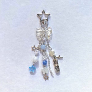Cute star keychain | Y2K keyring pendant | Beaded jewelry | Phone jewellery charm | Pearl accessories | Gift idea | Beads charms | Handmade