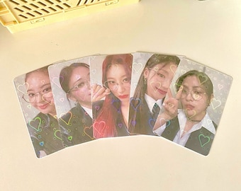 ITZY Holographic photocards pack set | Bias bundle package | Gift idea | Lomo card | Handmade merchandise