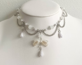 Elegante kokette Halskette | Schleifenanhängerperlen | Perlenschmuck | Fairycore-Schmuck-Charm-Perle | Perlenzubehör | Geschenkidee | Handgefertigt