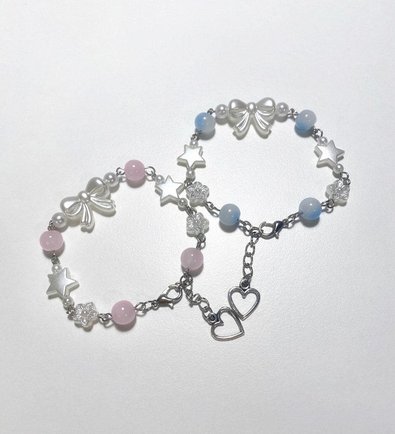 Pulsera coqueta / Joyería de amistad / Accesorios de perlas de lazo con cuentas / Joyas minimalistas / Cuentas de encanto de estrella / Idea de regalo / Hecho a mano Set (Pink + Blue)