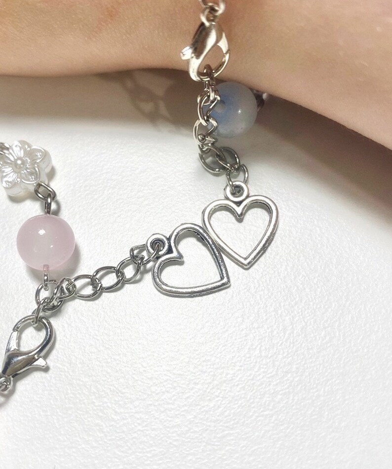 Bracciale Coquette / Gioielli dell'amicizia / Accessori perle con fiocco in rilievo / Gioielli minimalisti / Perline con ciondoli a stella / Idea regalo / Fatto a mano immagine 5