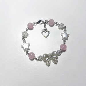 Pulsera coqueta / Joyería de amistad / Accesorios de perlas de lazo con cuentas / Joyas minimalistas / Cuentas de encanto de estrella / Idea de regalo / Hecho a mano Pink