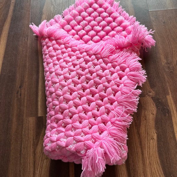 Couverture à pompons