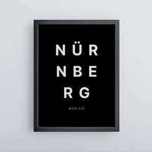 Nürnberg Poster mit Koordinaten | Minimalistisch in Schwarz/Weiß | Hochwertiges Wandbild | Poster im Holzrahmen | Dekoration Ready to hang