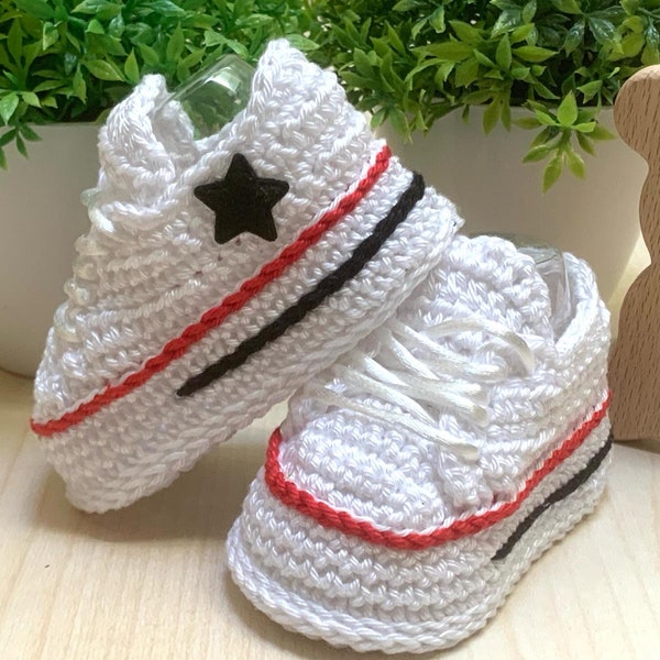 White Low Crochet Shoes Baby, Crochet Shoes Baby, Crochet Baby Sneakers, Crochet Baby Booties, Crochet Baby Chucks, Crochet Baby Footwear