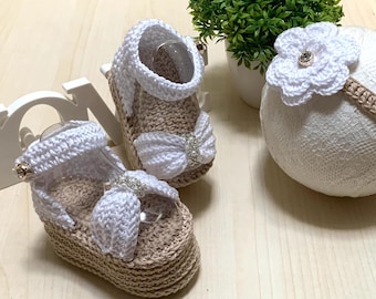 White Handmade Custom Crochet Baby Sandals Platform With Baby Headband FOR FREE, Crochet Newborn Platform Shoes