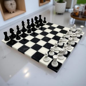 Luxury Marble Chess Set – Handmade Black and White Stone Chess Board with Detailed Game Pieces, Home Décor Gift