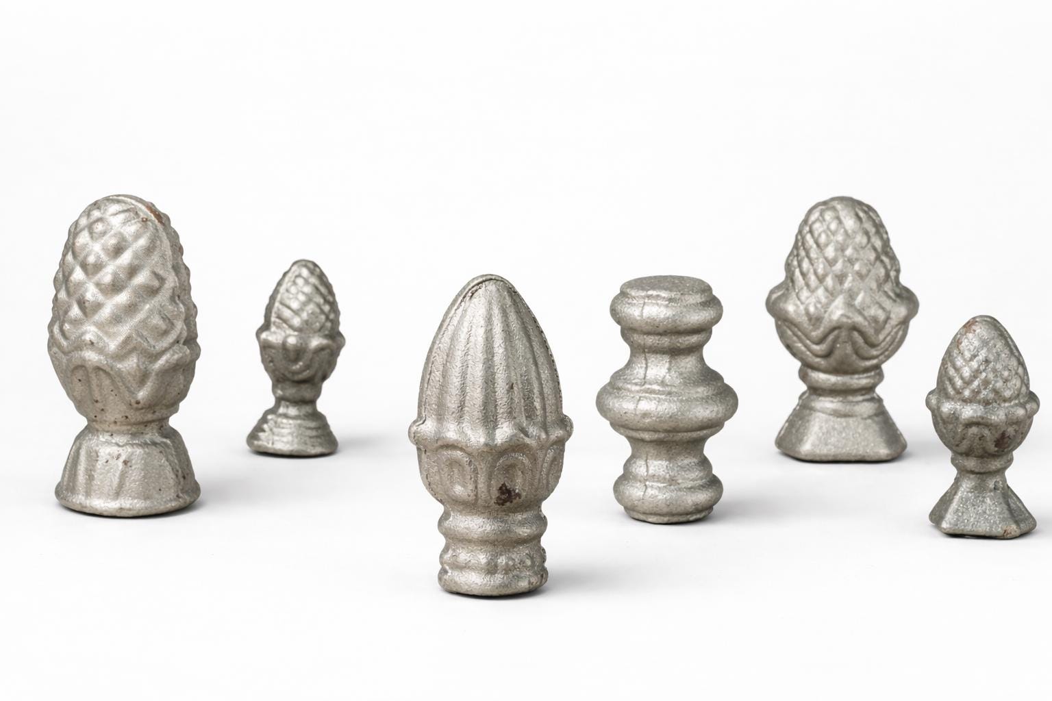 Terminali decorativi in ghisa per cancelli e recinzioni - Ornamenti decorativi da saldare per cancelli, ringhiere e pannelli di recinzione. Scegli il