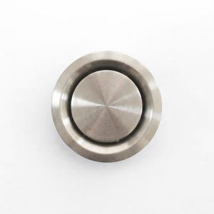 Difusor de ventilación redondo de acero inoxidable – Cubierta de ventilación estándar para HVAC Ø100–200, 2 diseños: Centro ajustable (anemostato) o ventilación con capucha