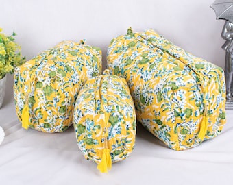 Set di 3 borse da toilette in cotone trapuntato, borsa da bagno, borsa per il trucco, fatta a mano, regalo per lei, regalo per l'insegnante, regalo per la damigella d'onore, regalo di Pasqua