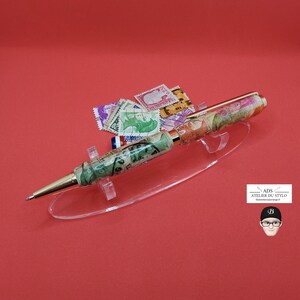 Stylo bille résine timbres France