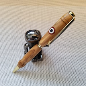 Stylo bille bois d’olivier et cocarde tricolore