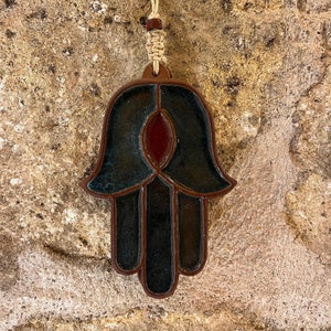 Handmade Ceramic Hamsa Wall Hanging: Fatima&#39;s Hand Decor