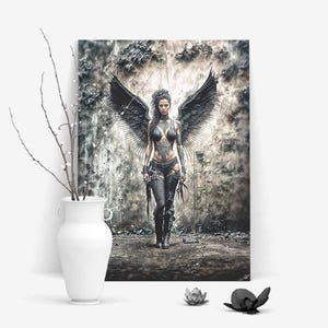 Dark Angel – Stampa artistica di angelo mistico, arte fantasy oscura, poster gotico, figura femminile forte, quadro da parete per soggiorno e ufficio