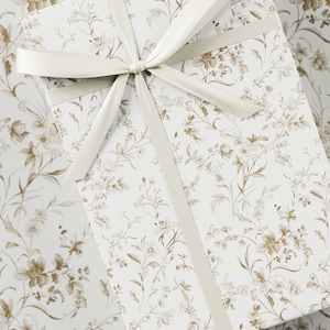 Papel de envoltura de regalo de boda - Envoltura de regalo premium, Colección del día de la boda, Floral, Blanco y beige, Diseño único, Regalo de despedida de soltera