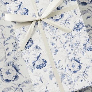 Papel de envoltura de regalo de boda - Envoltura de regalo premium, Colección del día de la boda, Floral, Blanco y azul, Diseño único, Regalo de despedida de soltera