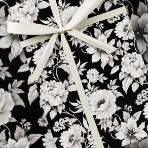 Carta da regalo di nozze - Confezione regalo premium, collezione per il giorno delle nozze, floreale, bianco e nero, design unico, regalo per addio al nubilato