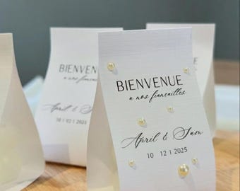 Caja de regalo de boda adornada con perlas • Tipografía francesa, personalizada