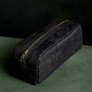 Black Travel Bag made of Leather