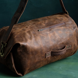 Sac polochon militaire, sac en cuir léger fabriqué à la main par des artisans, sac de week-end pour de courts voyages