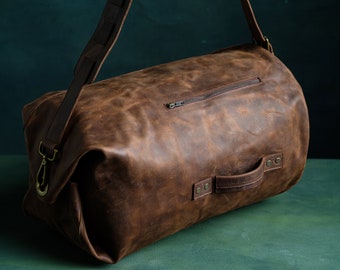Military Duffel Bag, Lightweight Leather Bag HandMade by Artisans, Weekender Bag for Short Trips