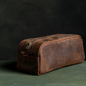 Cosmetic Bag made of Leather