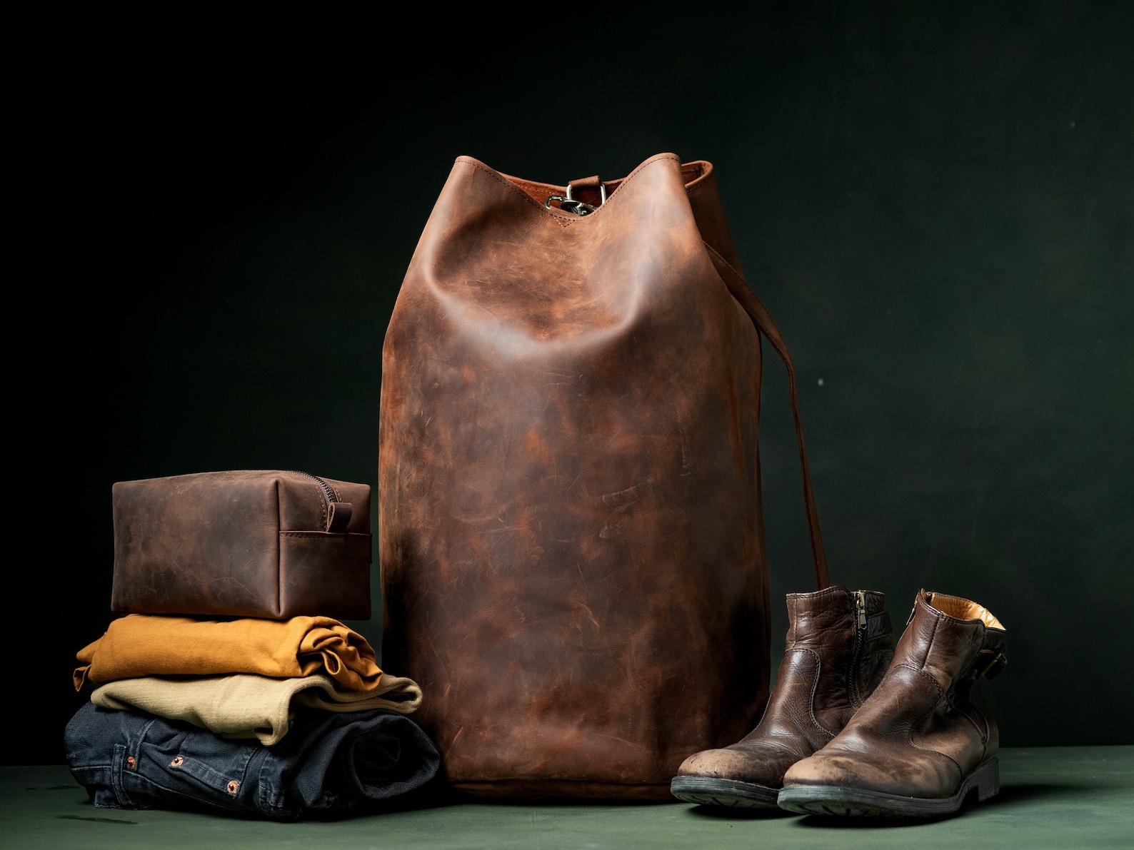 Full Grain Leather Travel Bag, Cylinder Duffel Bag for Men – Handmade Vintage Weekender, Personalized