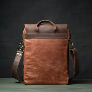 Shoulder Bag with top handle made of leather