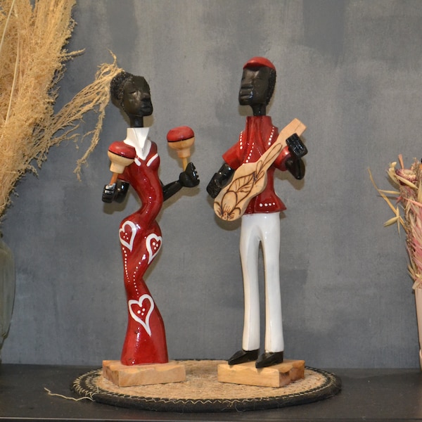 Figurines en bois sculptées des Caraïbes couple danseur musicien sculptés à la main Décoration caraïbe décoration intérieure maracas guitare