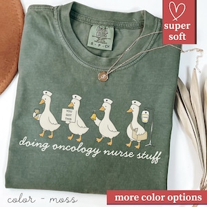 Cute Oncology Nurse Shirt – Funny Oncology Gift for Nurse Comfort Colors T-Shirt, Oncology Appreciation Week, Chemo Nurse Life Aesthetic Tee