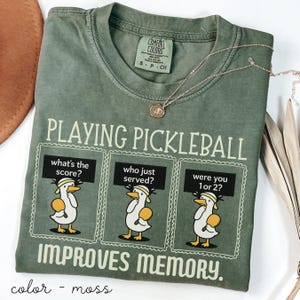 Lustiges Pickleball Shirt, Pickleball Geschenk für Männer Frauen, Pickleball Spieler Komfortfarben Shirt, Geburtstagsgeschenk für Pickleball-Liebhaber, Sport-T-Shirt