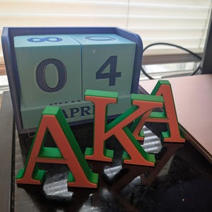 Letras personalizadas para irmandades gregas - Decoração de parede e mesa - Produtos Divine Nine - AKA SGRHO DST Designs