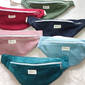 Sac banane velours côtelé femme, sac tendance et pratique . Intérieur fleurs.