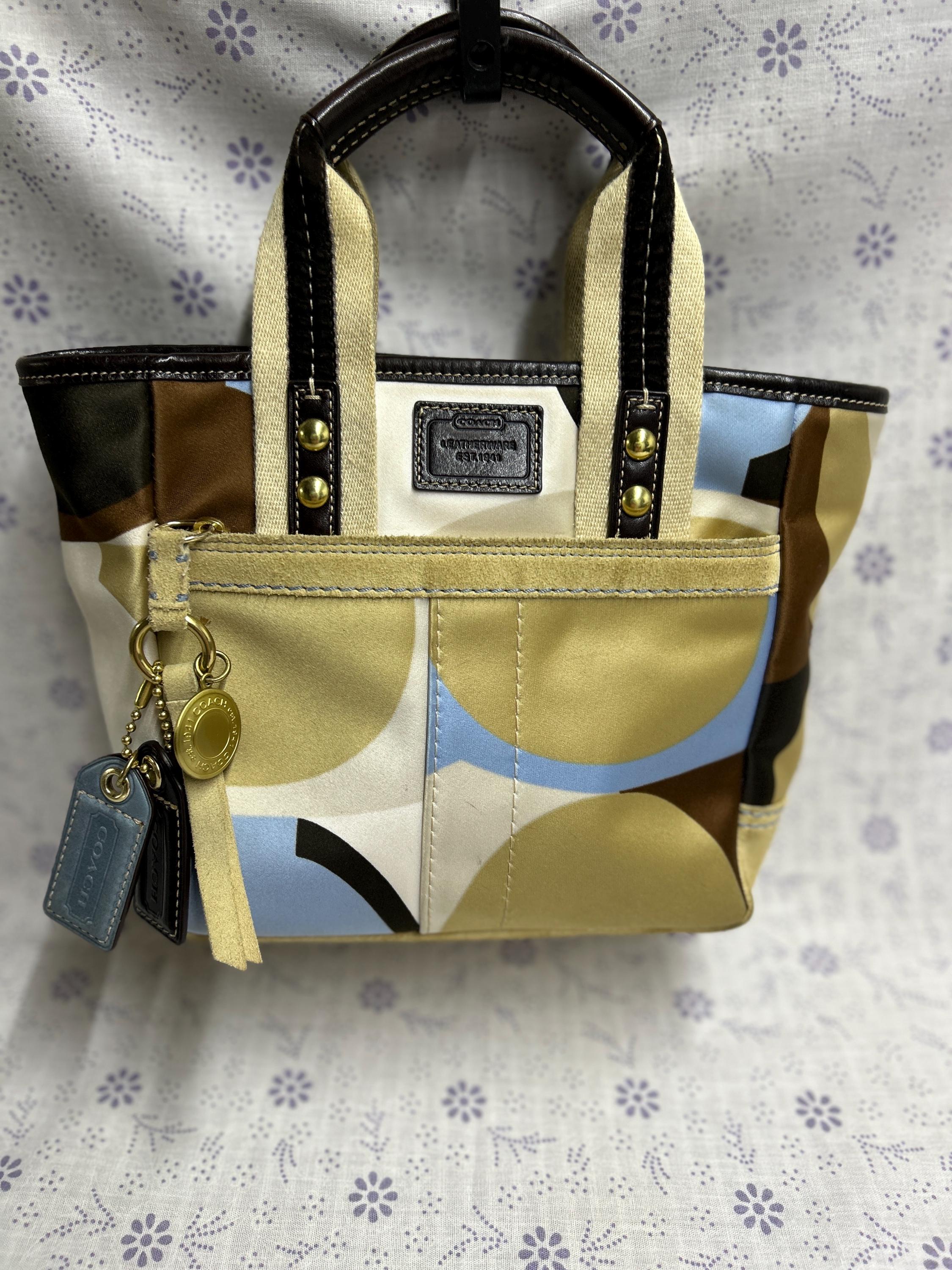 バッグ 00s coach archive leather shoulder bag COACH Vintage 2000's Tan Beige Leather Tote Shoulder Bag - Etsy