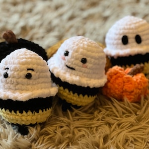 Boo-Bee Halloween Bee Crochet Pattern